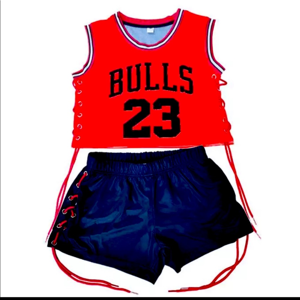 Chicago bulls jersey & shorts set NEW Small -XL